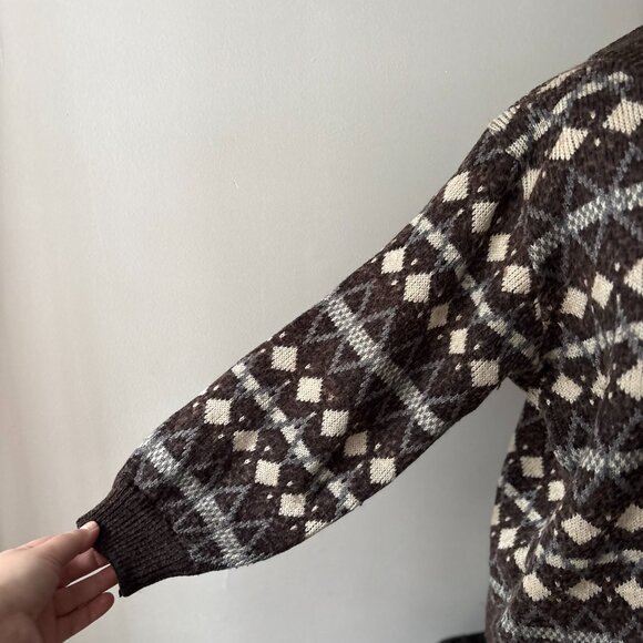 1990s Brown Patterned Boxy Sweater | Vintage Mockneck Soft Knit - Picture 4 of 4